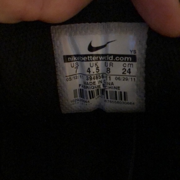 Nike black sneakers - Picture 5 of 5